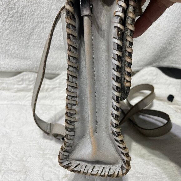 Patricia Nash Handcrafted Beige Tooled Leather Crossbody Bag Adjustable Strap - Picture 6 of 11